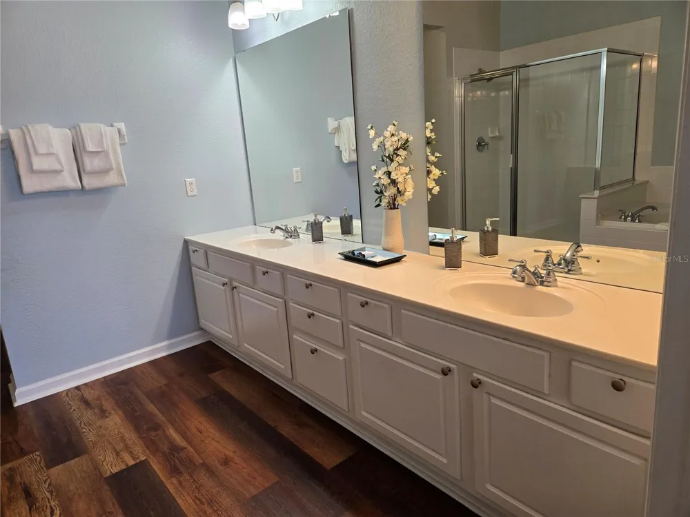 5049 SHOREWAY LOOP #30101 Orlando, FL 32819