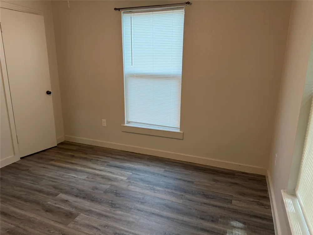 809 S Van Buren McGregor, TX 76657