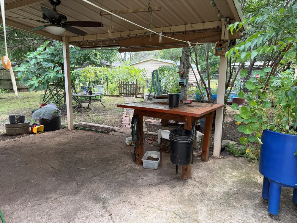 809 S Van Buren McGregor, TX 76657
