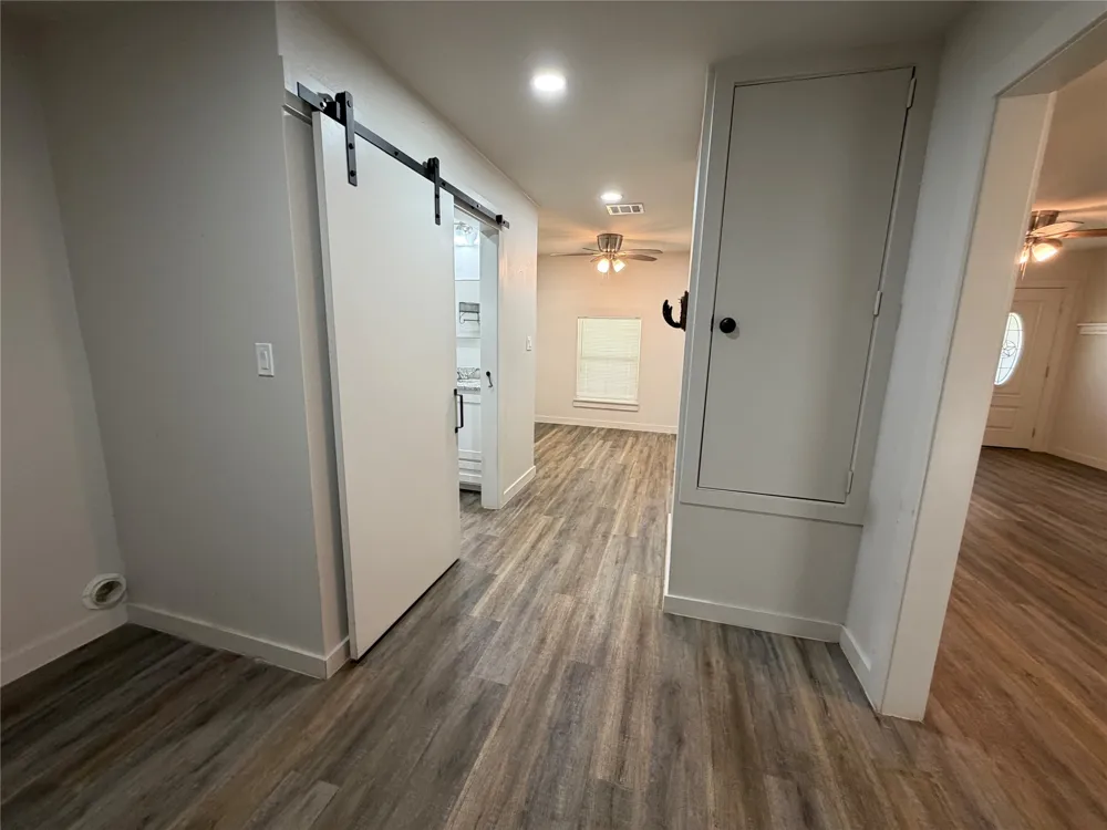 809 S Van Buren McGregor, TX 76657