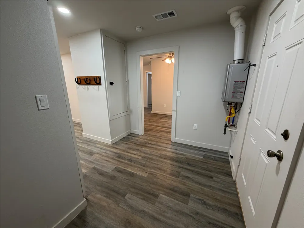 809 S Van Buren McGregor, TX 76657
