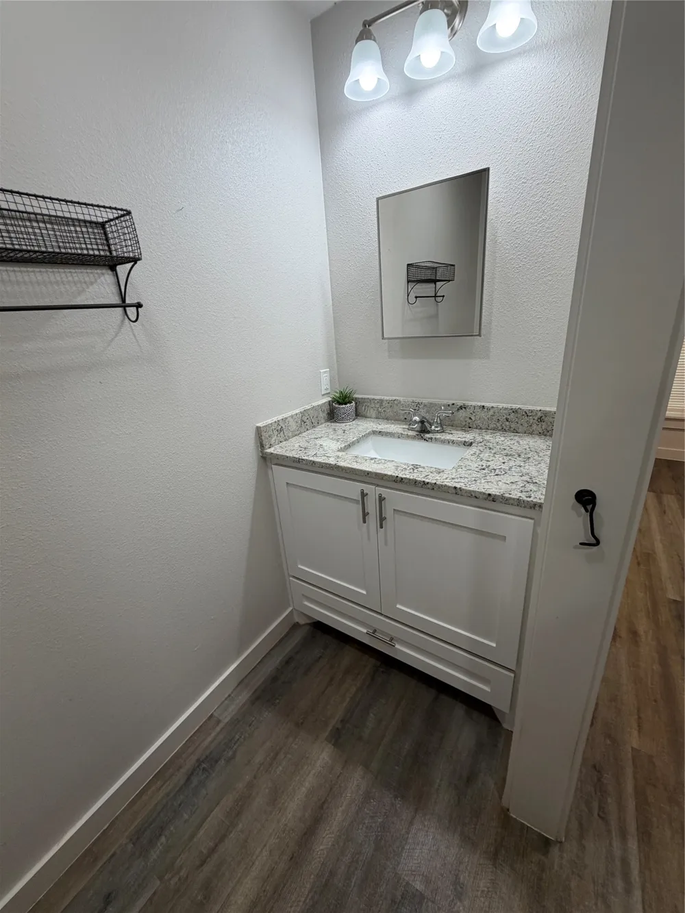 809 S Van Buren McGregor, TX 76657