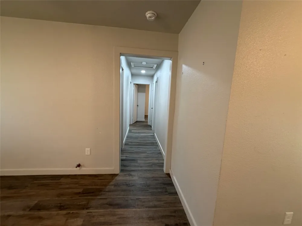 809 S Van Buren McGregor, TX 76657