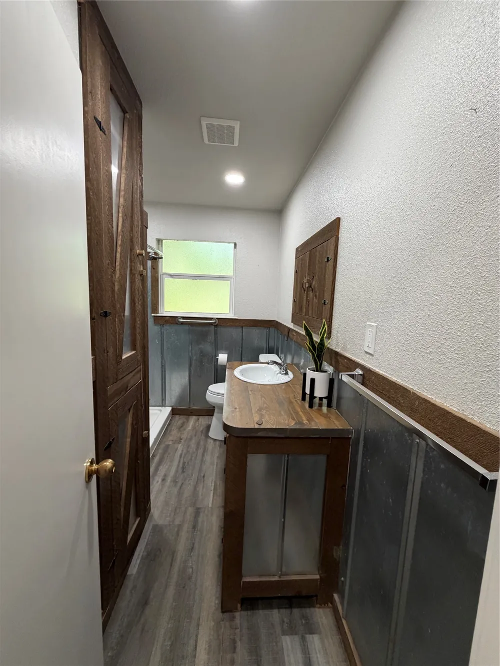 809 S Van Buren McGregor, TX 76657