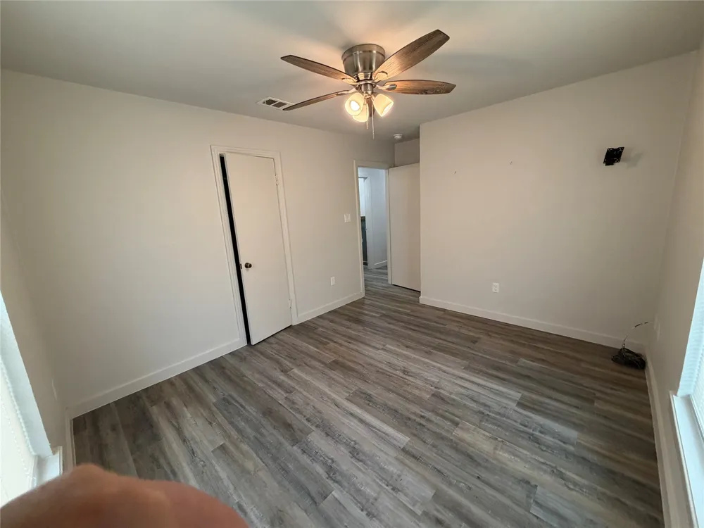 809 S Van Buren McGregor, TX 76657