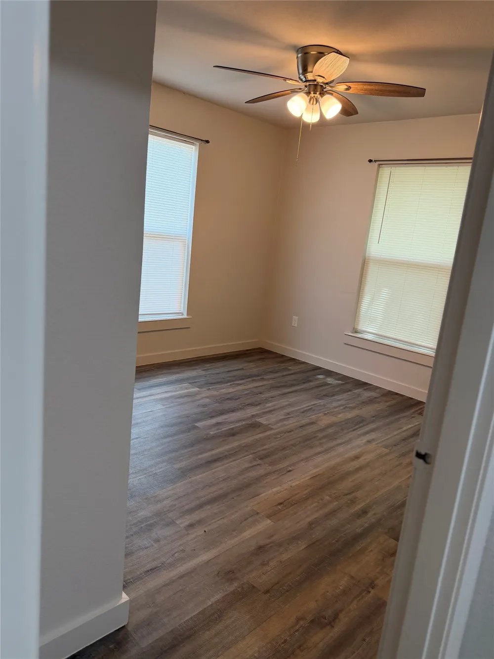 809 S Van Buren McGregor, TX 76657