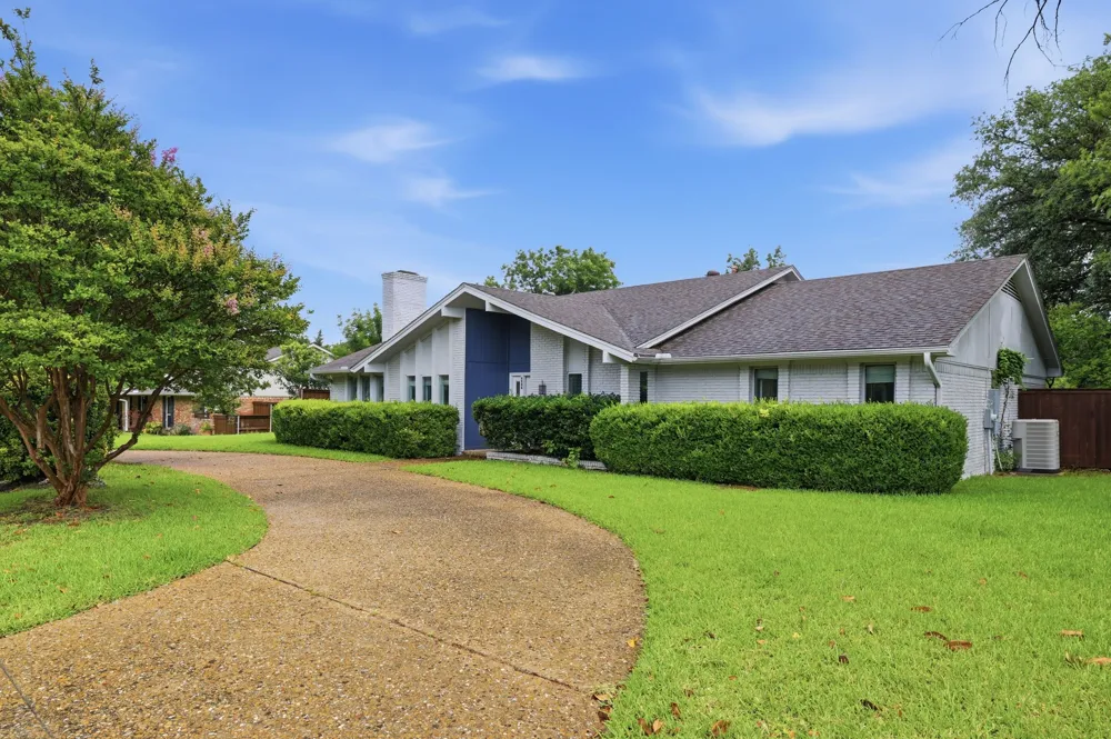 6908 Heatherknoll Drive Dallas, TX 75248