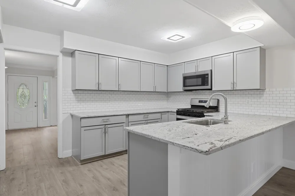 6908 Heatherknoll Drive Dallas, TX 75248
