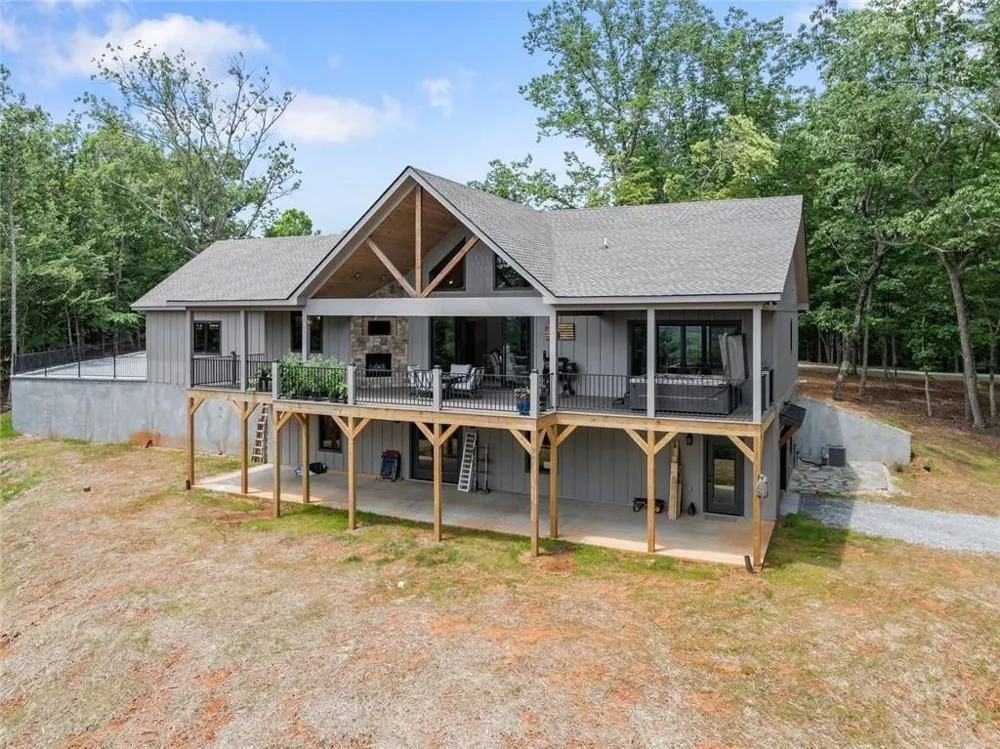 1055 S Laceola Road Cleveland, GA 30528