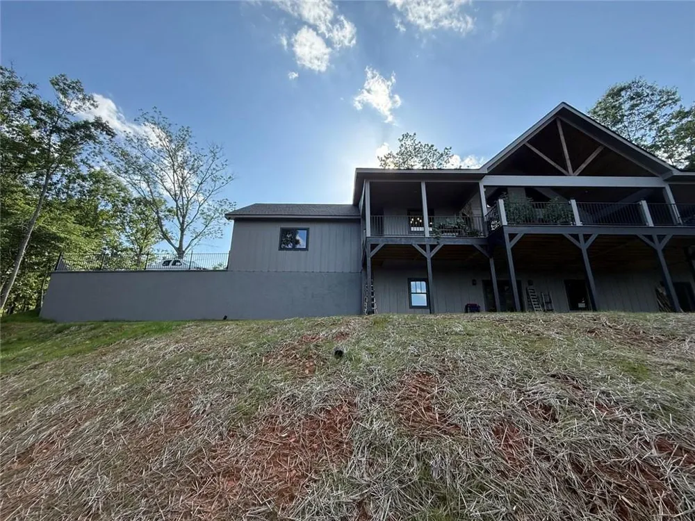 1055 S Laceola Road Cleveland, GA 30528