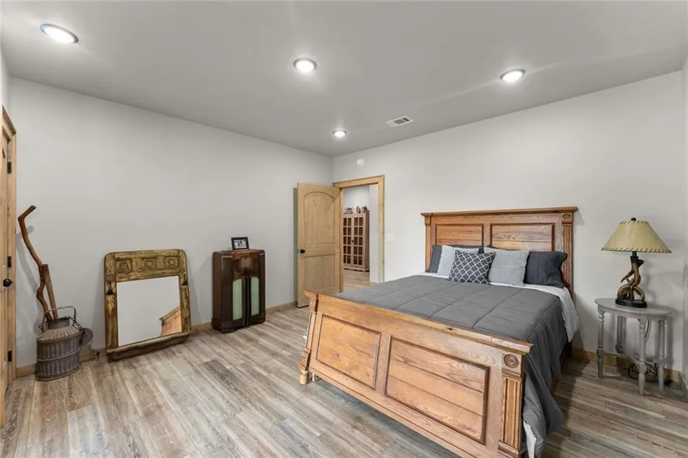 1055 S Laceola Road Cleveland, GA 30528