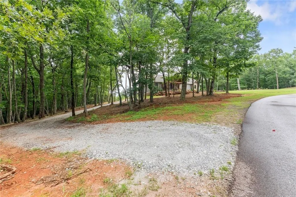 1055 S Laceola Road Cleveland, GA 30528