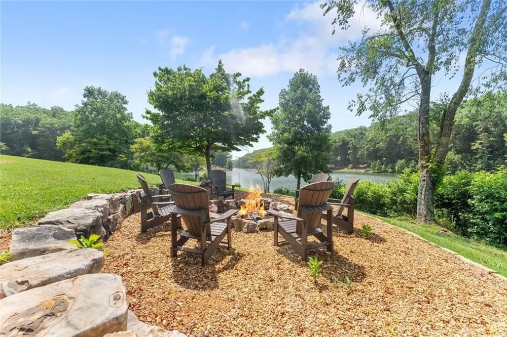 1055 S Laceola Road Cleveland, GA 30528