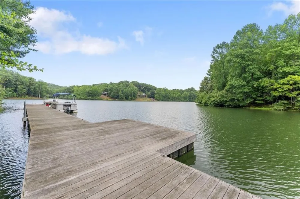 1055 S Laceola Road Cleveland, GA 30528
