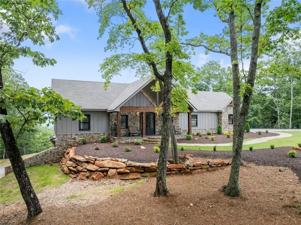 1055 S Laceola Road Cleveland, GA 30528