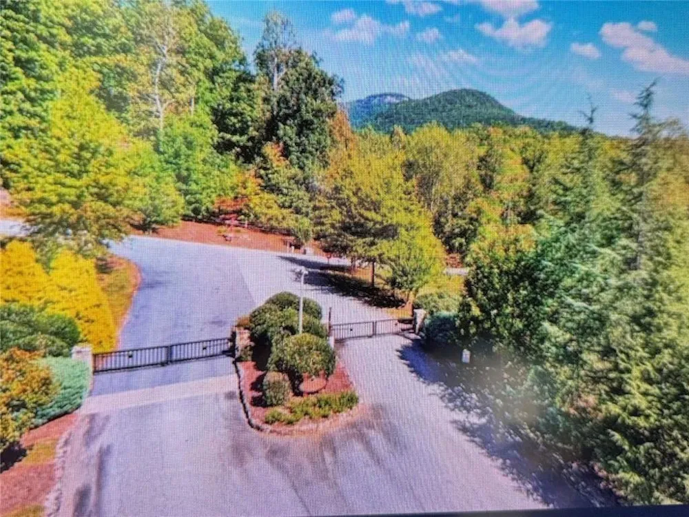 1055 S Laceola Road Cleveland, GA 30528