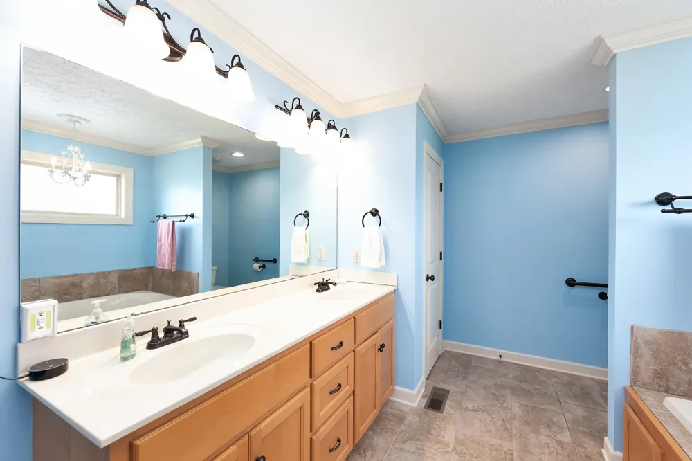 87 Lennox Village Dr Jackson, TN 38305