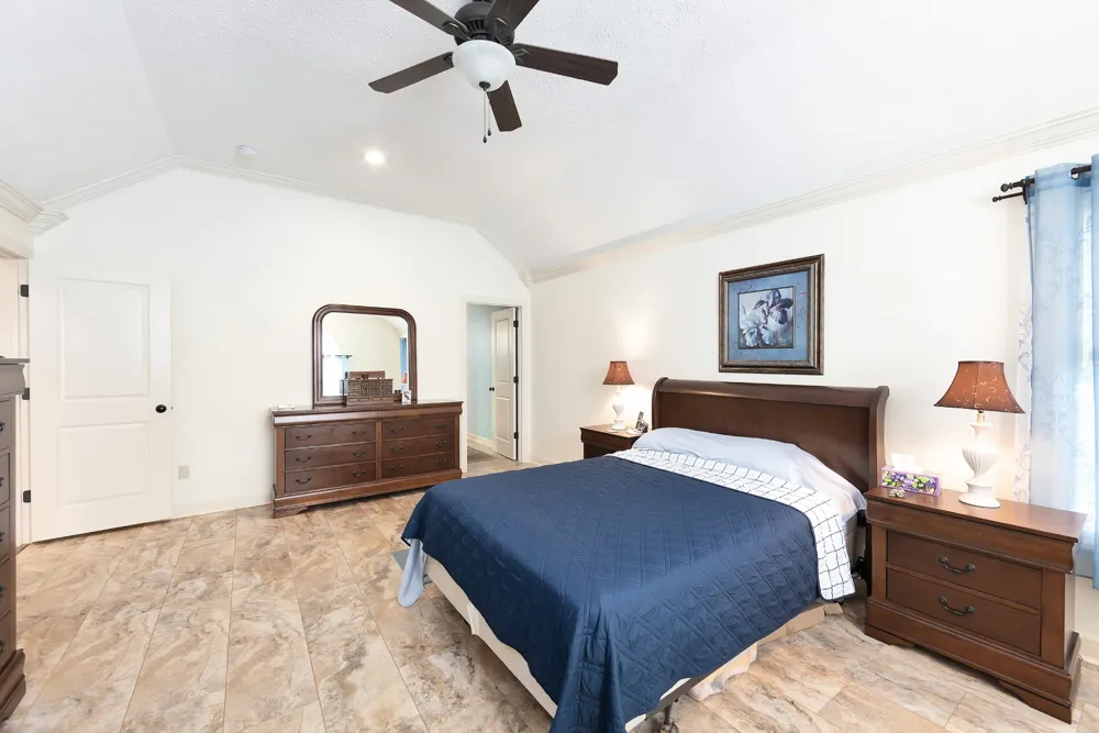 87 Lennox Village Dr Jackson, TN 38305