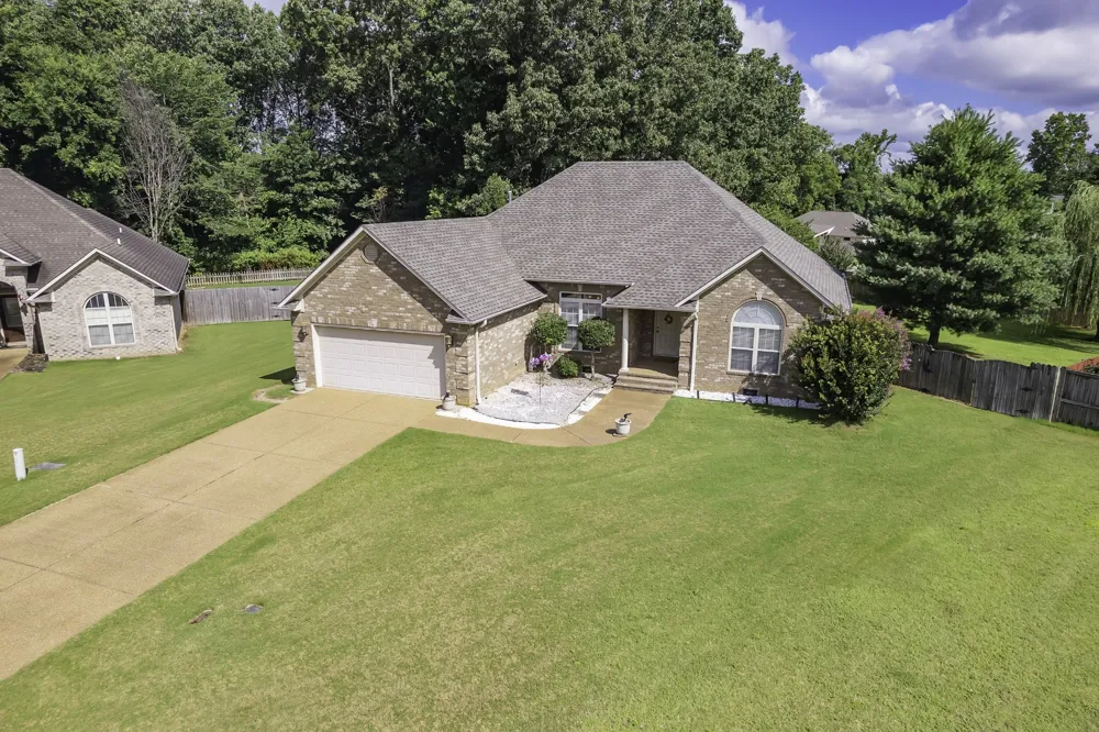 87 Lennox Village Dr Jackson, TN 38305