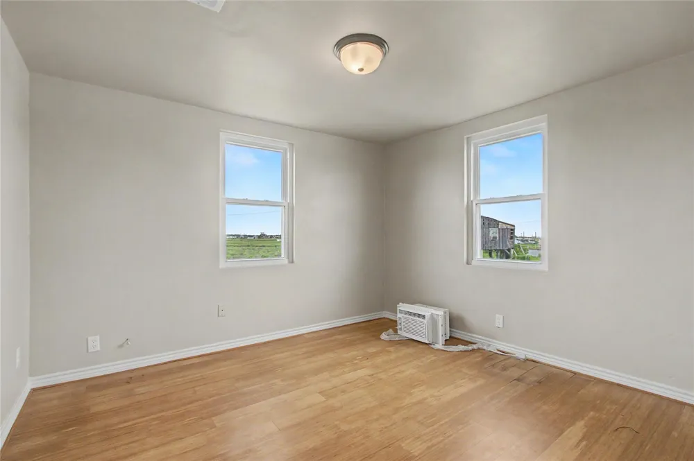 11 Chimaera Road Sargent, TX 77414