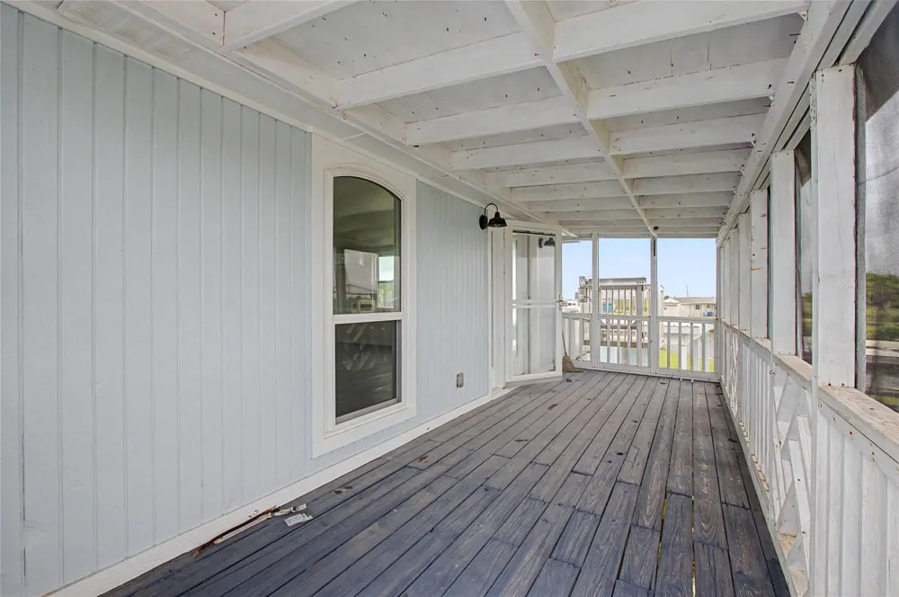 11 Chimaera Road Sargent, TX 77414