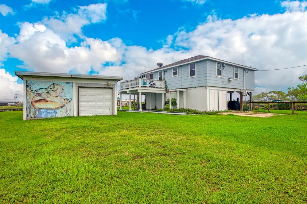 11 Chimaera Road Sargent, TX 77414