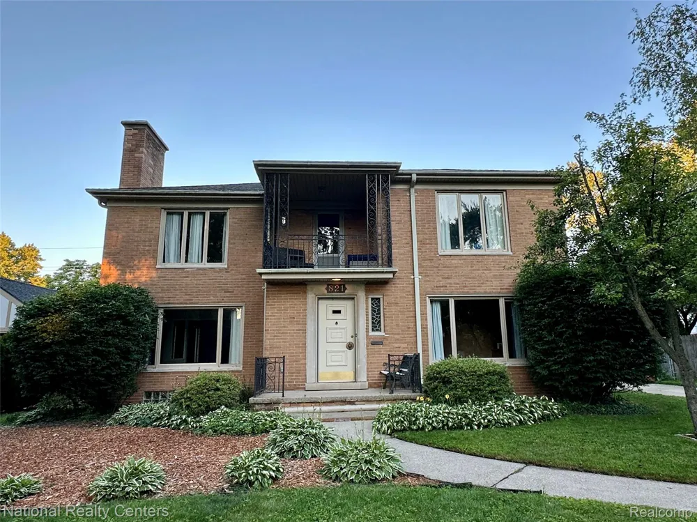 821 Pemberton Road Grosse Pointe Park City, MI 48230