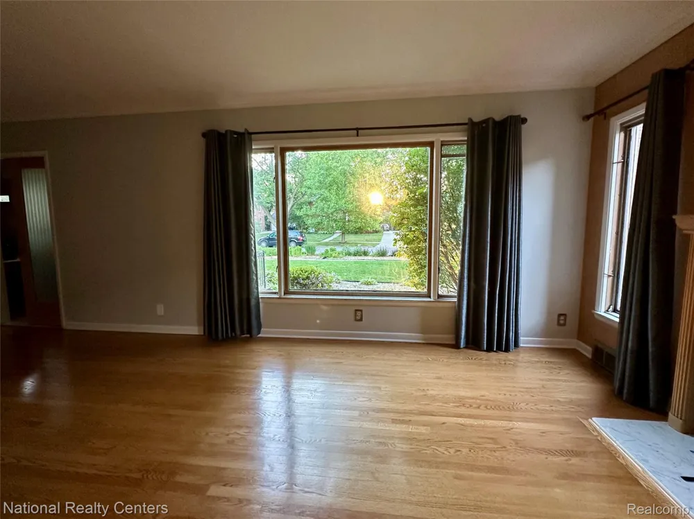 821 Pemberton Road Grosse Pointe Park City, MI 48230