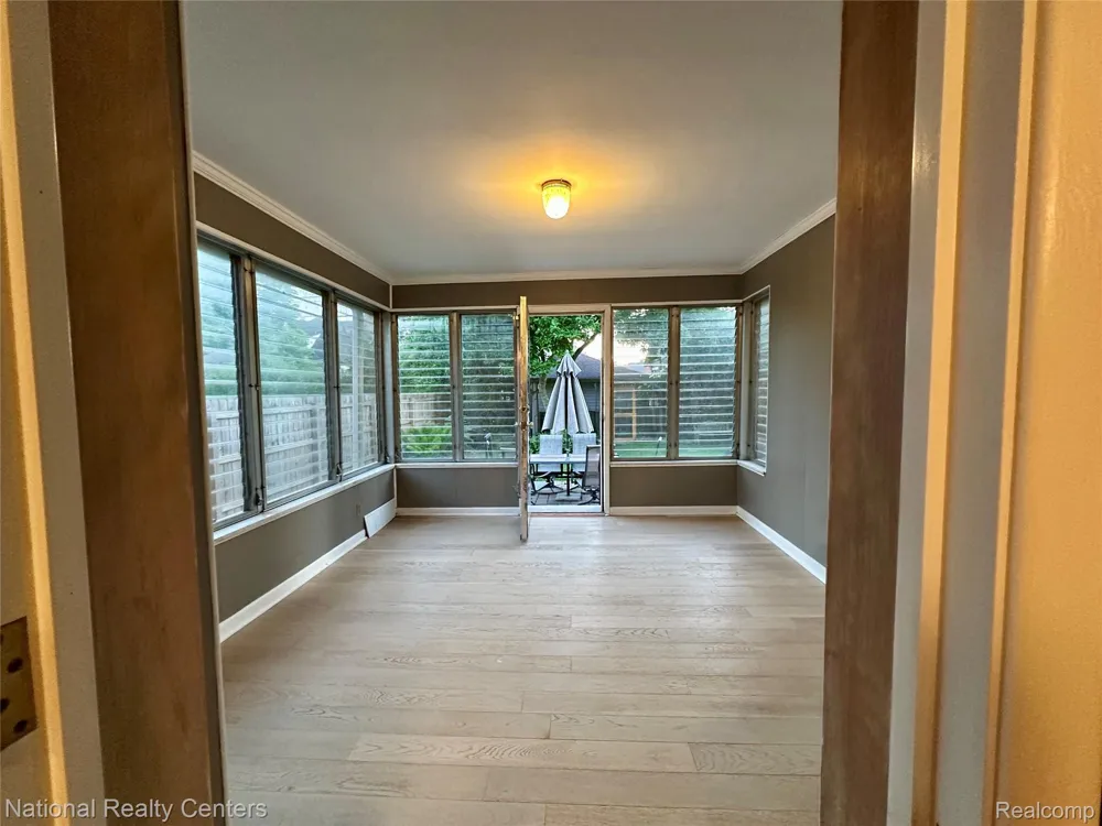 821 Pemberton Road Grosse Pointe Park City, MI 48230