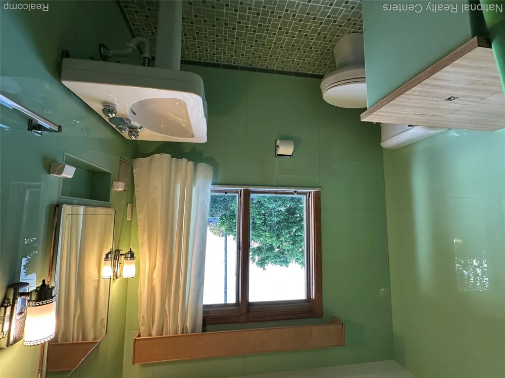 821 Pemberton Road Grosse Pointe Park City, MI 48230