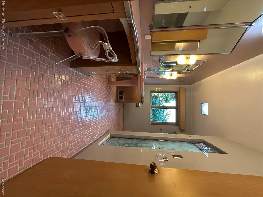 821 Pemberton Road Grosse Pointe Park City, MI 48230