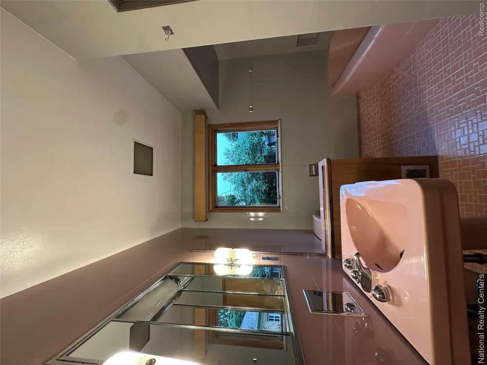 821 Pemberton Road Grosse Pointe Park City, MI 48230