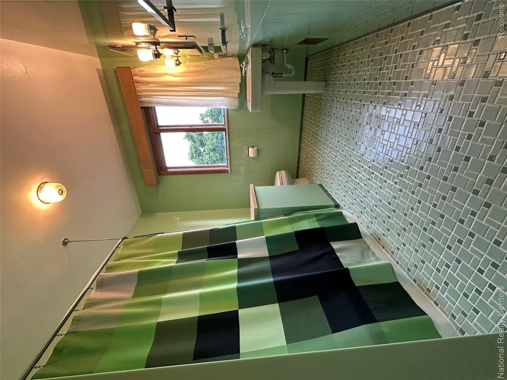 821 Pemberton Road Grosse Pointe Park City, MI 48230