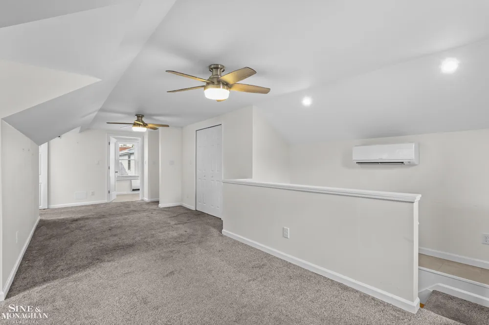 20631 Wedgewood Drive Grosse Pointe Woods City, MI 48236