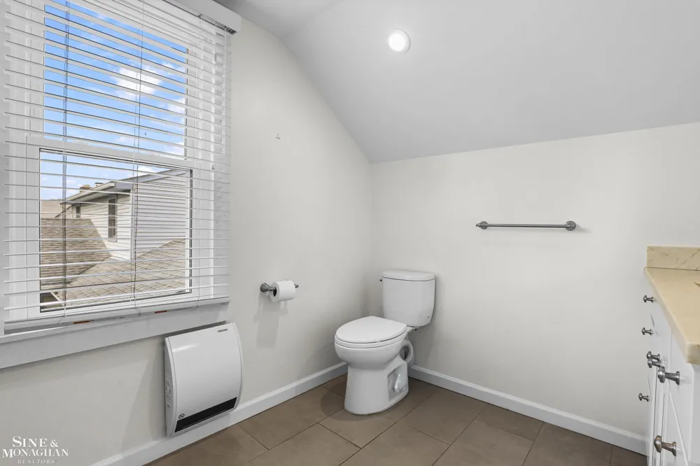 20631 Wedgewood Drive Grosse Pointe Woods City, MI 48236