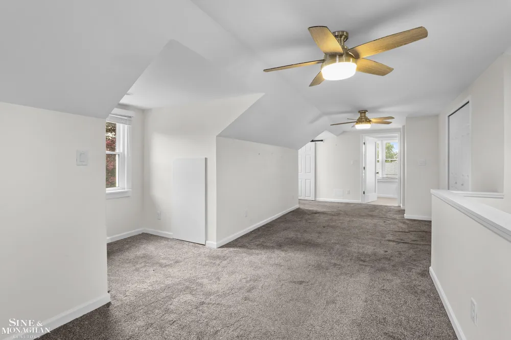 20631 Wedgewood Drive Grosse Pointe Woods City, MI 48236