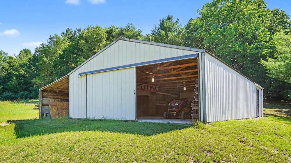 10221 E Church Road Richland Township, MI 48891