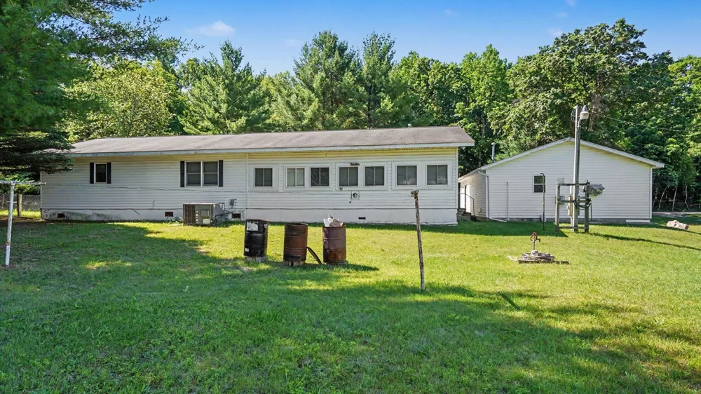 10221 E Church Road Richland Township, MI 48891