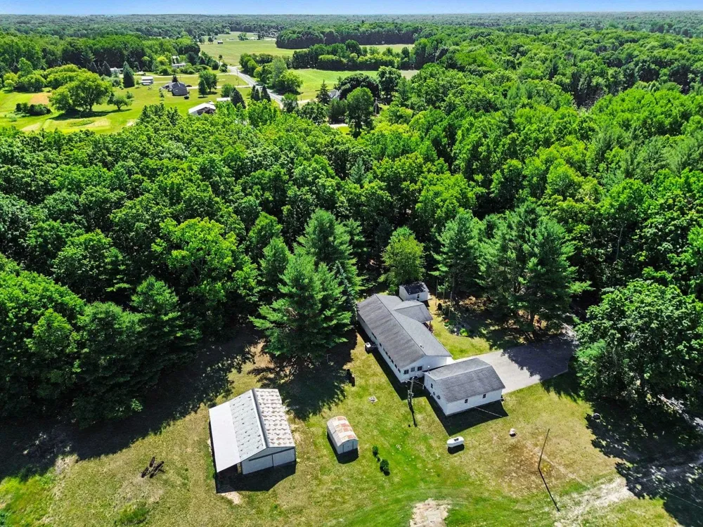 10221 E Church Road Richland Township, MI 48891