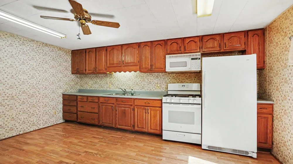 10221 E Church Road Richland Township, MI 48891