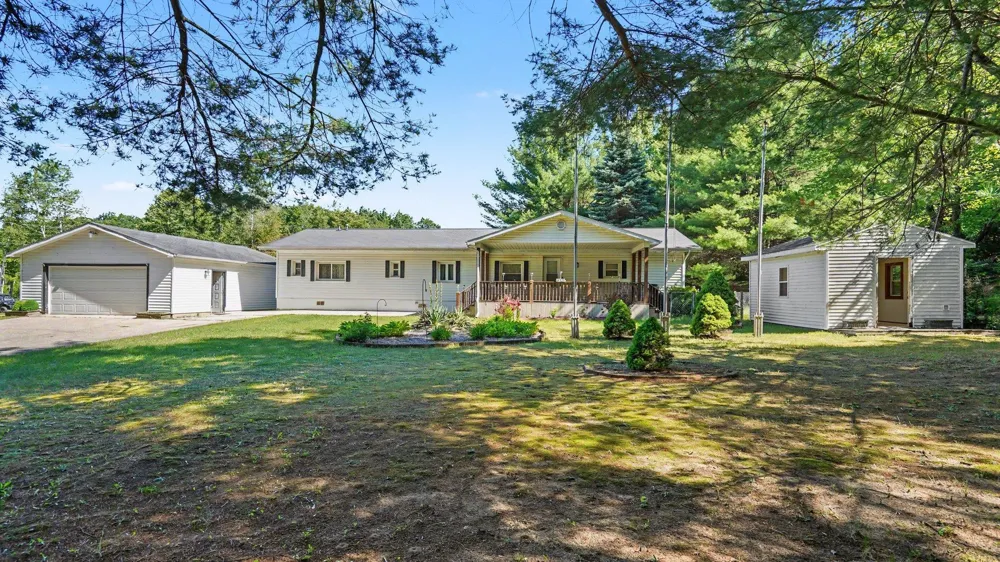10221 E Church Road Richland Township, MI 48891