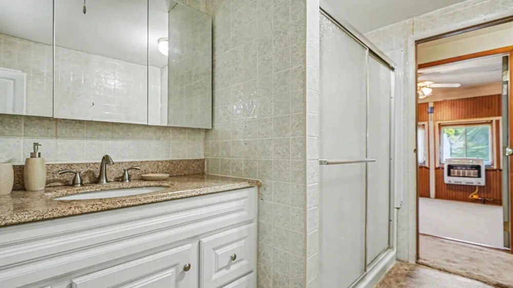 10221 E Church Road Richland Township, MI 48891