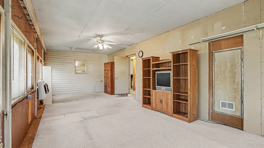10221 E Church Road Richland Township, MI 48891