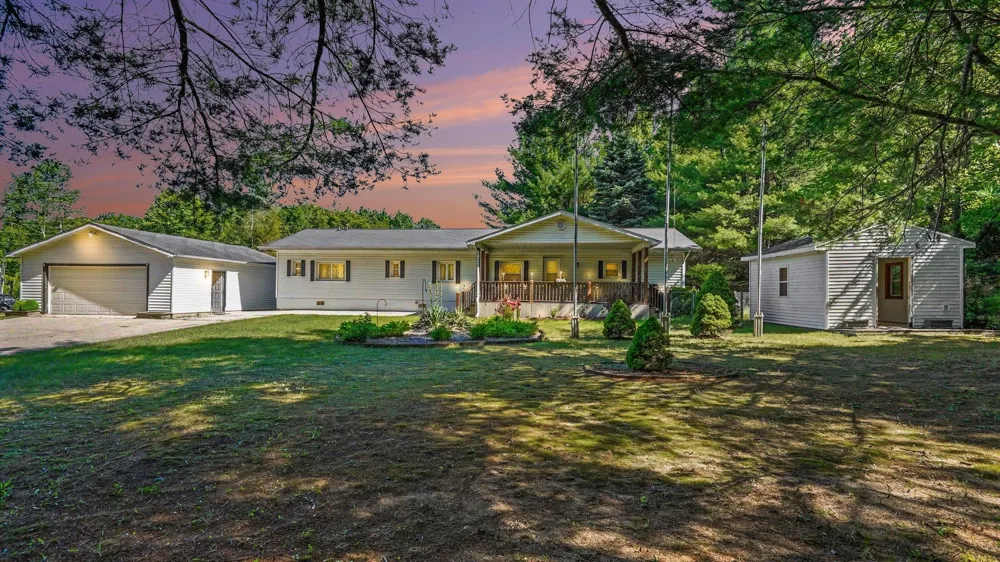 10221 E Church Road Richland Township, MI 48891