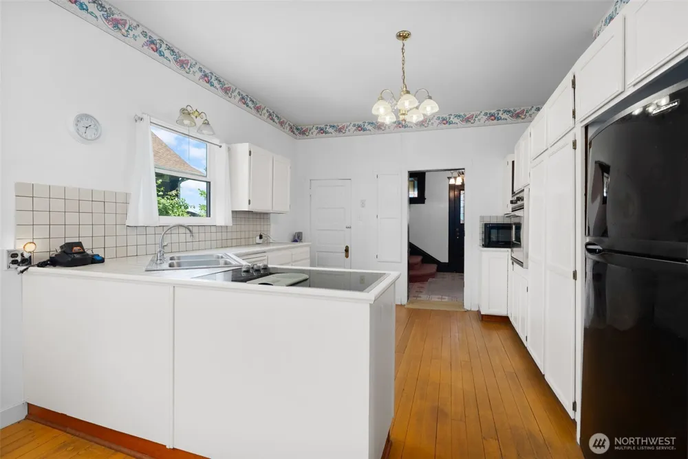 714 W First Street South Bend, WA 98586