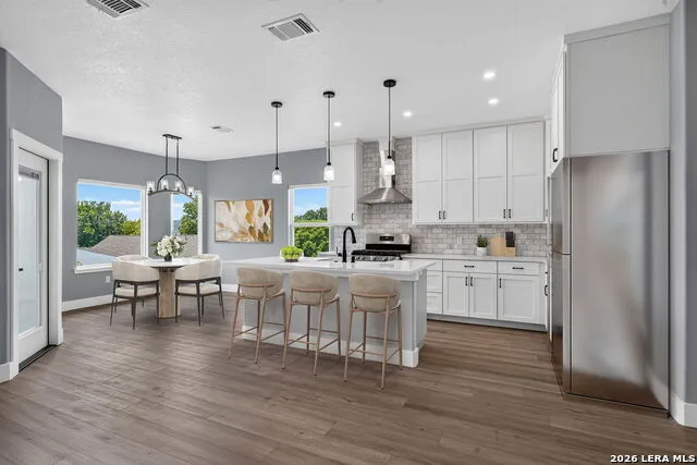 1811 Chateau Lane Kerrville, TX 78028