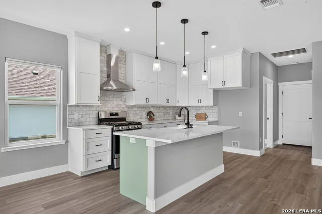 1811 Chateau Lane Kerrville, TX 78028