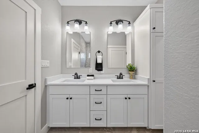 1811 Chateau Lane Kerrville, TX 78028