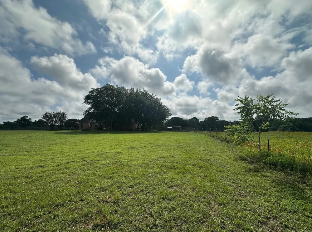 6220 Mill Creek Road Cat Spring, TX 78933
