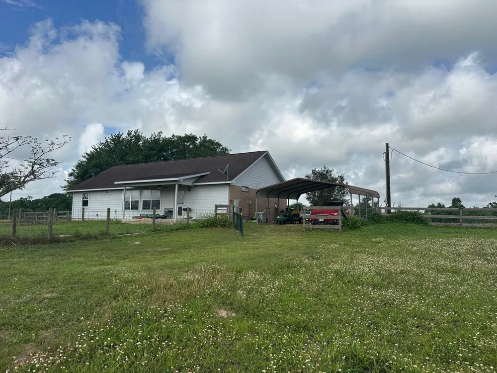 6220 Mill Creek Road Cat Spring, TX 78933